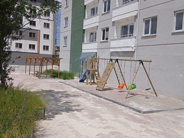 BUDAMIŞ MAHALLESİ YENİ CADDE KONUTLARINDA SATILIK ARAKAT DAİRE - Görsel 2