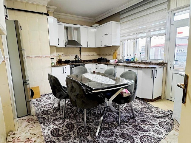 KARATAŞ MERKEZDE ANA CADDEYE YAKIN,GENİŞ,TEMİZ,SATILIK 3+1 - Görsel 24