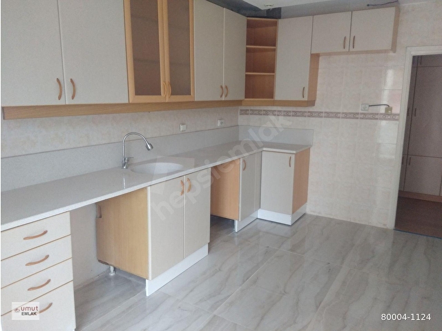 YURT MH MAVİ BLVR METRO İSTASYON CİVARI KİRALIK 170 M2  DOGALGAZ KOMBİLİ 3+1KAPALI MUTFAK LÜKS DAİRE