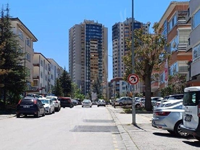 Ayrancı Reşat Nuri de Bakımlı Satılık 2+1 Daire