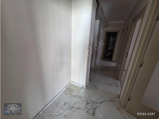 BULGURLU METROYA 10 DK LİBADİYE CADDESİNE YAKIN SIFIR BİNA MASRAFSIZ 2+1 - Görsel 18