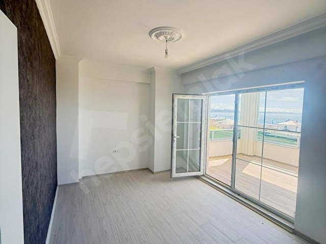 Van Gölüne Nazır: Kesintisiz Göl Manzaralı Lüks Villa - Görsel 11