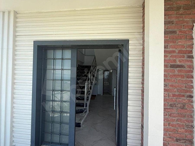 Van Gölüne Nazır: Kesintisiz Göl Manzaralı Lüks Villa - Görsel 24