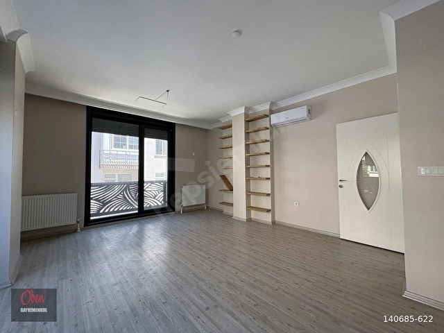 Emin Alipaşa Caddesinde Marmaray Sahile yakın 2+1 75 m² net - Görsel 5