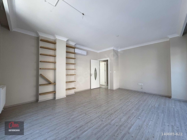 Emin Alipaşa Caddesinde Marmaray Sahile yakın 2+1 75 m² net - Görsel 4