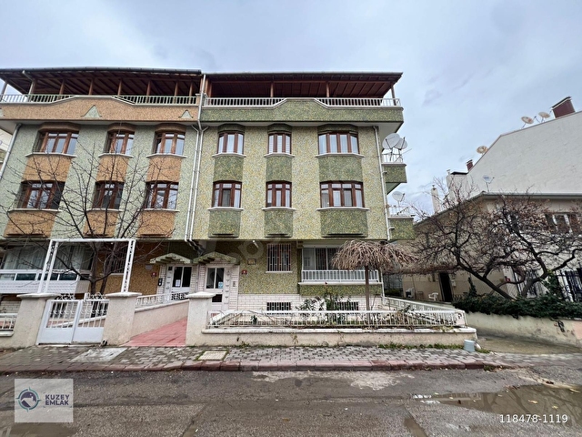 KUZEYDEN SAATÇİ SOKAKTA ÖN CEPHE KİRALIK 3+1 TERS DUBLEKS DAİRE - Görsel 3