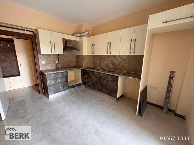 BERK EMLAKTAN AYRANCILARDA  HAVUZLU GÜVENLİ SİTEDE KİRALIK DAİRE - Görsel 20