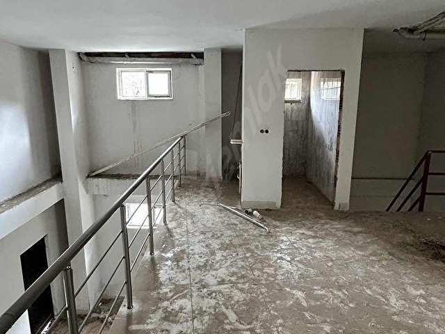 ARLI GAYRİMENKUL DEN SANAYİ YOLU ÜZERİN DÜKKAN - Görsel 6