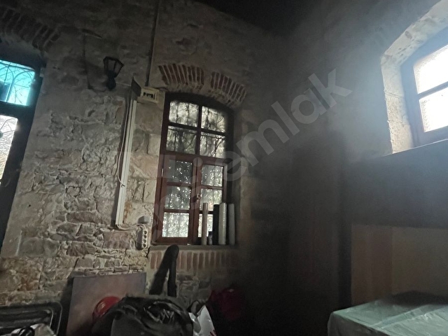 AYVALIK MERKEZ’DE KİRALIK KÖŞE BİNA - Görsel 6