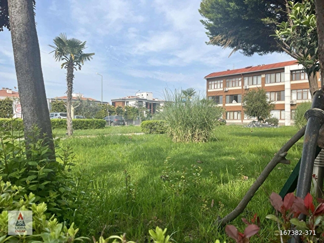 Villalar Bölgesinde Güvenlikli Sitede 1+1 Eşyalı Arakat Dairemiz - Görsel 2