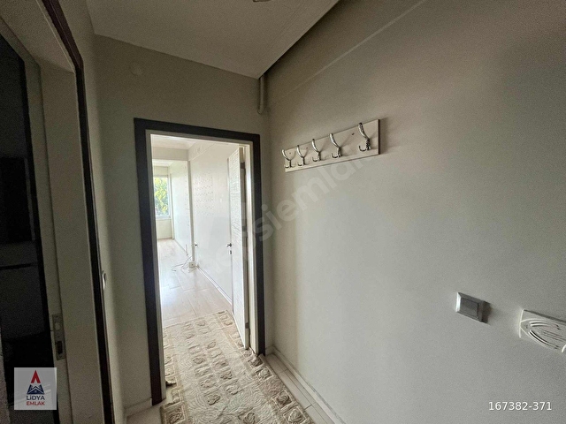 Villalar Bölgesinde Güvenlikli Sitede 1+1 Eşyalı Arakat Dairemiz - Görsel 5