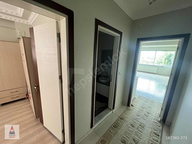 Villalar Bölgesinde Güvenlikli Sitede 1+1 Eşyalı Arakat Dairemiz - Görsel 8