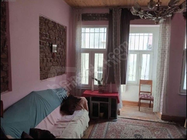 SAHİBİNDEN BEYOĞLU ÖMER HAYYAMDA FUL EŞYALI KİRALİK DAİRE - Görsel 3