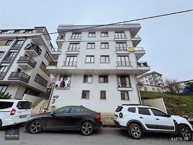 SANCAKTEPE YUNUS EMRE MAHALLESİ 2+1 87 M2 SATILIK ARAKAT DAİRE