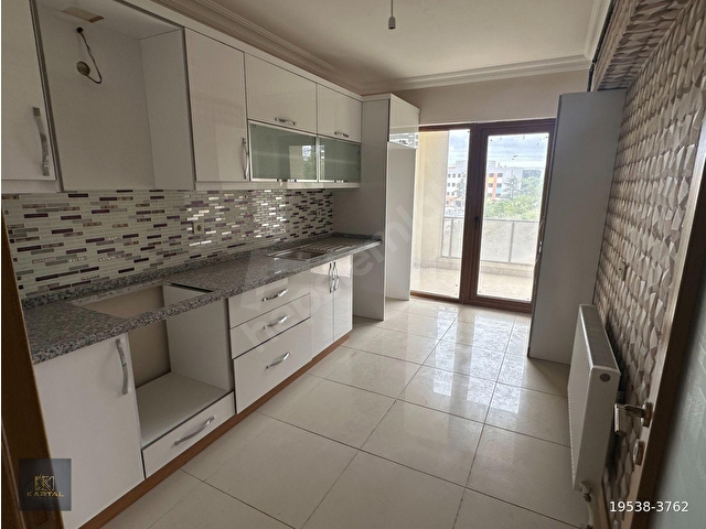 KARTAL..DOĞA İLE İÇ İÇE 3+1 130M2,SIFIR,ARA KATTA, LÜX - Görsel 4