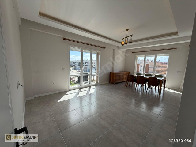 AYVALIK 150 EVLER MAH. KİRALIK 3+1 DOĞALGAZLI 160 M2 DAİRE - Görsel 10