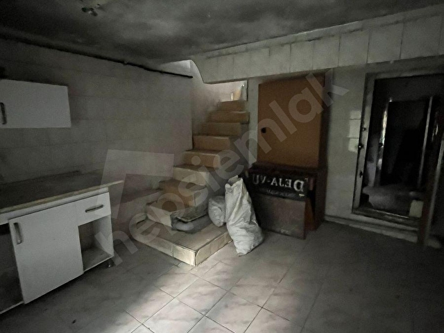 BAKIRKÖY MERKEZDE KİRALIK 3 KATLI İŞ YERİ - Görsel 22