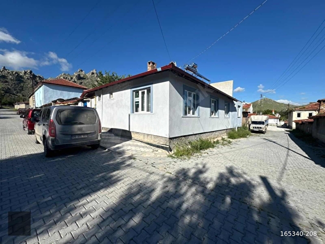 HALİM ÇALDAN SİVRİHİSARDA İÇİ YENİLENMİŞ 3+1 MÜSTAKİL EV