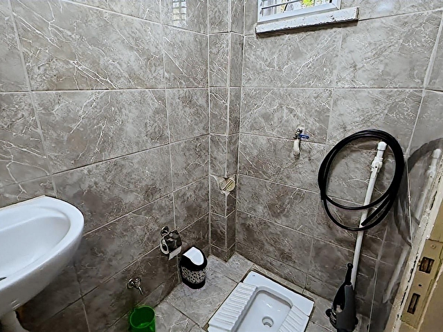 BATIKENT EMLAKTAN İLKYERLEŞİM MAH 3 KATLI ÖNÜ AÇIK 4+1 BODRUMLU - Görsel 16