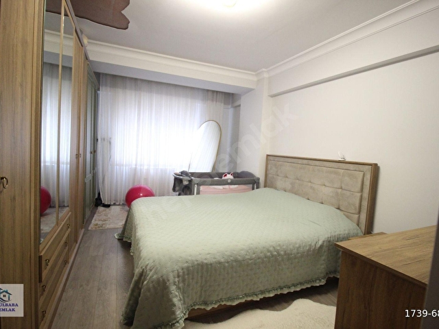 GÜLBABA EMLAKTAN YAYLA MERKEZDE 4 YILLIK BİNADA 3+1 KÖŞE DAİRE - Görsel 4