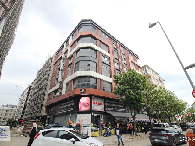 GÜLBABA EMLAKTAN YAYLA MERKEZDE 4 YILLIK BİNADA 3+1 KÖŞE DAİRE - Görsel 27