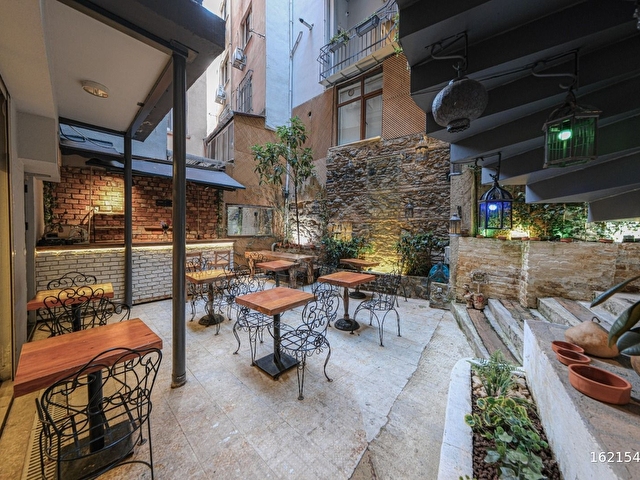 Tomtomda Teraslı 400 m² Hazıır Kiralık Cafe & Restoran - Görsel 11