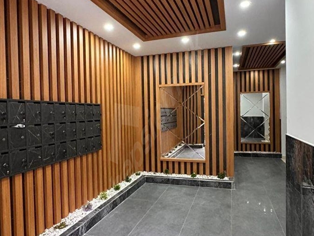 AYVALIK SARIMSAKLIDA ÖNÜ AÇIK LÜX SATILIK 1+1 DAİRE - Görsel 19
