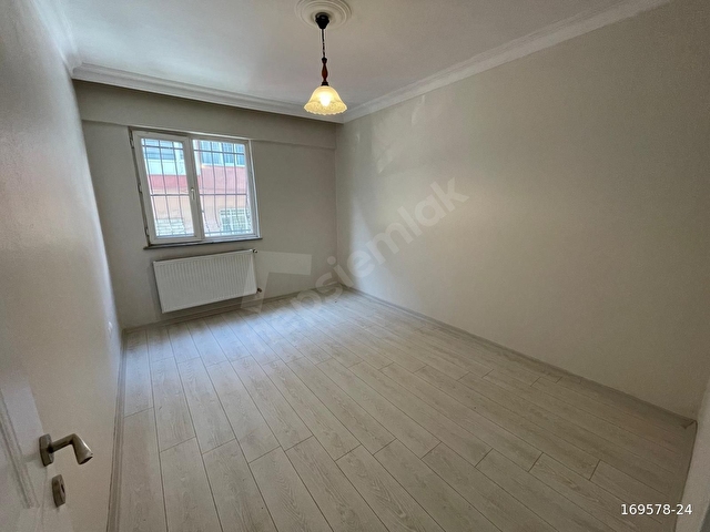 ÜNALAN MAHALLESİNDE TAMAMEN YENİLENMİŞ SATILIK FERAH 3+1 DAİRE - Görsel 15