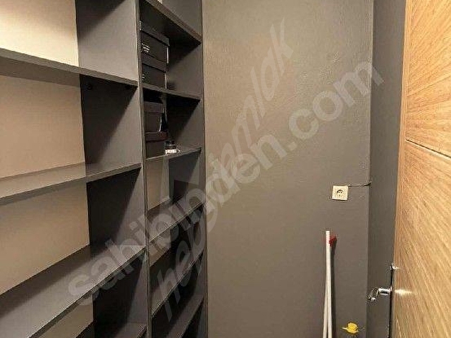CİNNAH CADDESİ BÜKREŞ SOKAK 3+1 YAPILI SATILIK DAİRE OFİS - Görsel 2