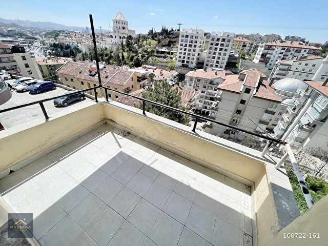 GÜÇLÜKAYADA ACİL KAT GİBİ ŞELALE MANZARALI SATILIK 3+1 DAİRE