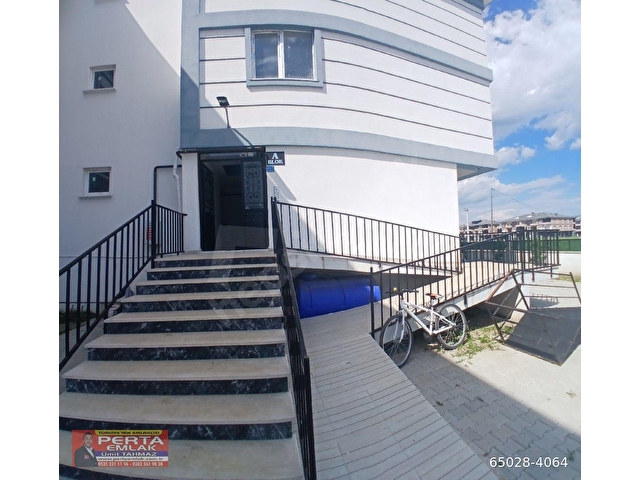 KUMBAĞDA 1+1EŞYALI FERAH HAVUZLU GÜVENLİ DAİRE - Görsel 2