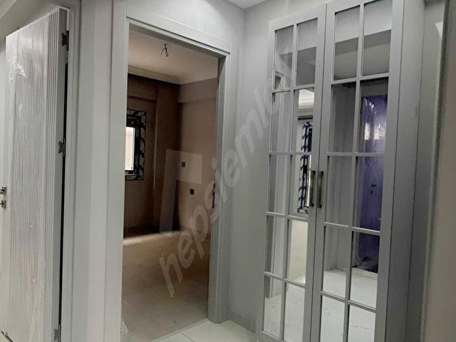 BUCA MENDERES MAHALLESİNDE SIFIR 2+1 YERDEN ISITMALI LÜKS DAİRE - Görsel 10