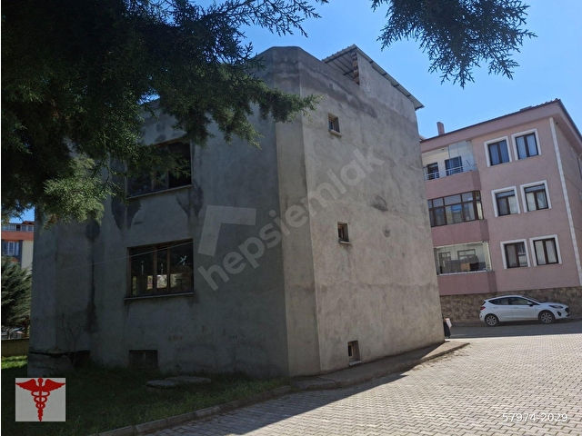 KLASS EMLAKTAN ABİDEHATUN MAHALLESİNDE SATILIK 3+1 DAİRE - Görsel 25