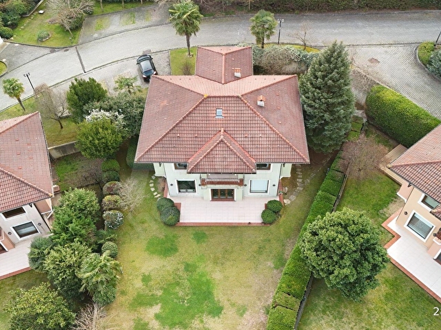 Alarko Öğümcede 1000m² Bahçeli Lüks Müstakil Villa! - Görsel 9