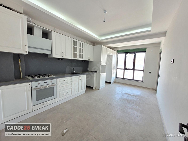 CADDE26 DAN ERTAŞ CADDESİNDE SİTE İÇİNDE SATILIK 3+1 DAİRELER