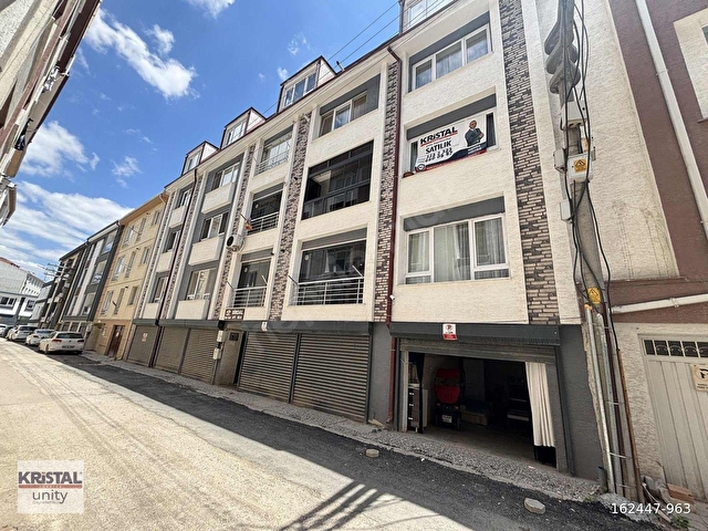 ŞİRİNTEPEDE ÖZEL GARAJLI 2+1 ASANSÖRLÜ ARA KAT SATILIK DAİRE - Görsel 2