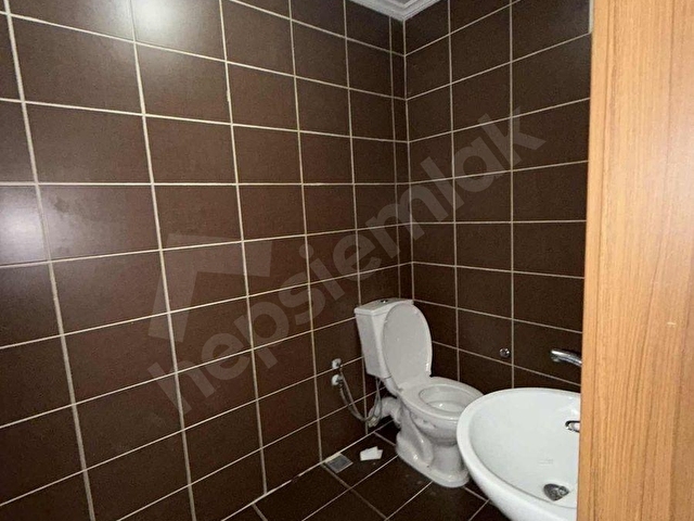 PLAZA IÇERISINDE BÜYÜKDERE CADDESI HEMEN YANI BIR OFIS METRO 5DK - Görsel 5