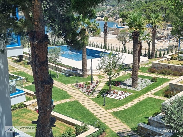 ATA 35 EMLAK  FOÇA PORT DA DENİZ MANZARALI SIFIR DAİRE - Görsel 4