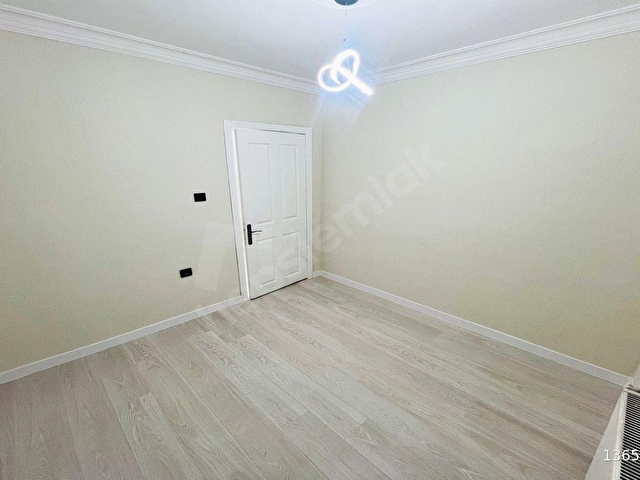 ÇOK ACİLDEN OVACIKDA KAT KONUMUNDA 3+1 YAPILI FIRSAT DAİRESİ - Görsel 23