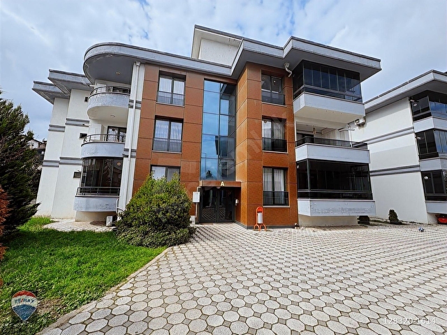 RE/MAX MAVİDEN KÖPRÜBAŞI MH 3,5+1 SATILIK ARAKAT DAİRE
