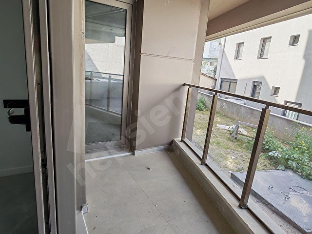 Muradiyede satılık yerden ısıtmalı 2+1 açık mutfak daire - Görsel 5