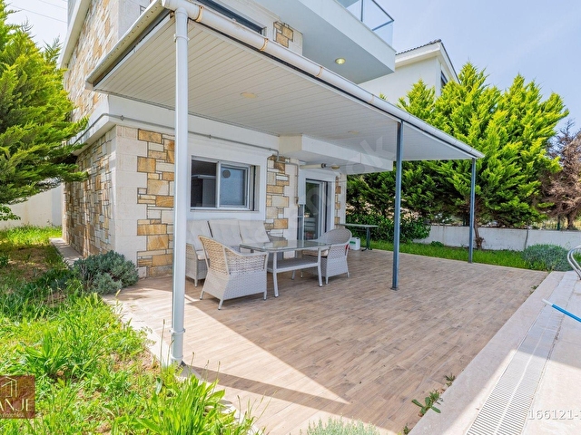 YENİFOÇA PANORAMİK DENİZMANZARALI TAM MÜSTAKİL 4+1 SATILIK VİLLA - Görsel 13