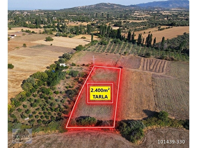 GEYİKLİ GÖKÇEBAYIR KÖYÜNDE KÖY KENARI SATILIK 2.400m² TARLA - Görsel 4
