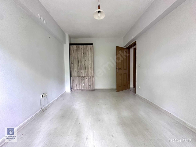 ÇANAKKALE MERKEZİ KONUMDA AYRI MUTFAKLI SATILIK 1+1 DAİRE - Görsel 16