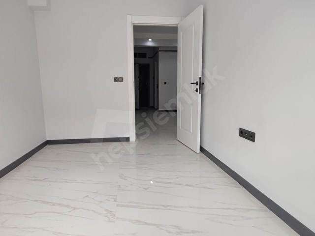 EYMEN EMLAKTAN SATILIK1+1 SIFIR YERDEN ISITMALI ASANSÖRLÜ DAİRE - Görsel 21