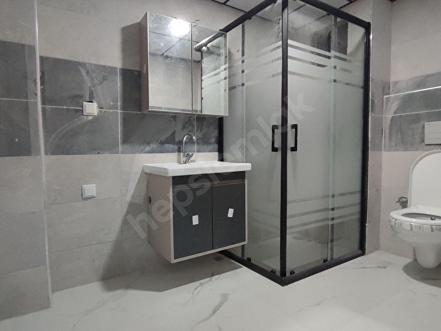 EYMEN EMLAKTAN SATILIK1+1 SIFIR YERDEN ISITMALI ASANSÖRLÜ DAİRE - Görsel 4