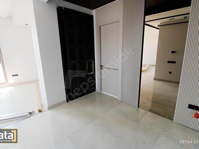 YENİŞEHİR MARKA PROJEDE 2+1 SATILIK MERKEZİ KONUMLU LÜX OFİS - Görsel 2