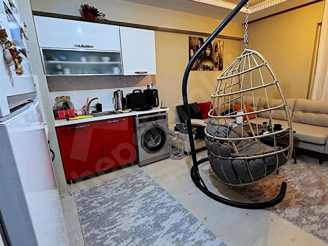 HAVUZLU,GÜVENLİKLİ,OTOPARKLI SİTE İÇİNDE SATILIK 1+1 DAİRE