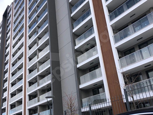Manisa Meydan sitesinde 1+1 kiralık havuz ve AVM. Cepheli eşyalı  cadde cepheli - Görsel 15