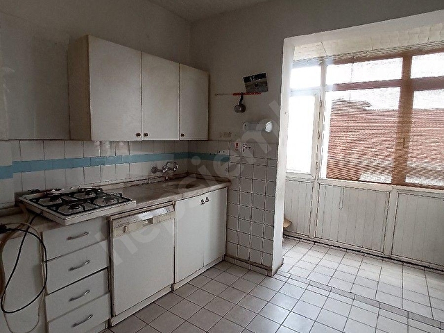 SEYRANBAĞLARI BAĞLAR CADDESİNDE 3+1 SATILIK DAİRE - Görsel 16